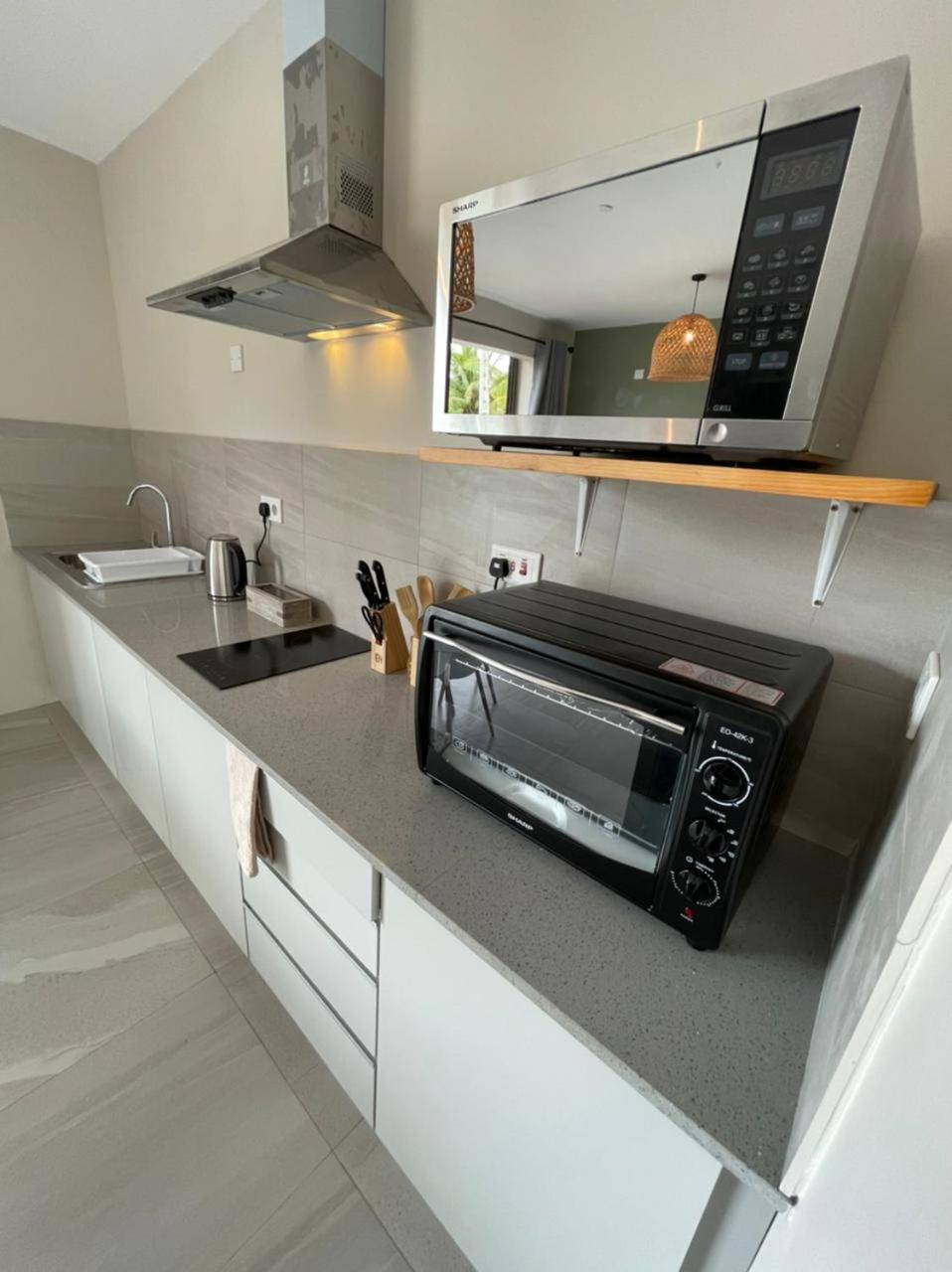 Bois Mapou Self Catering Apartments Unit 101 Riviere Noire Exterior photo