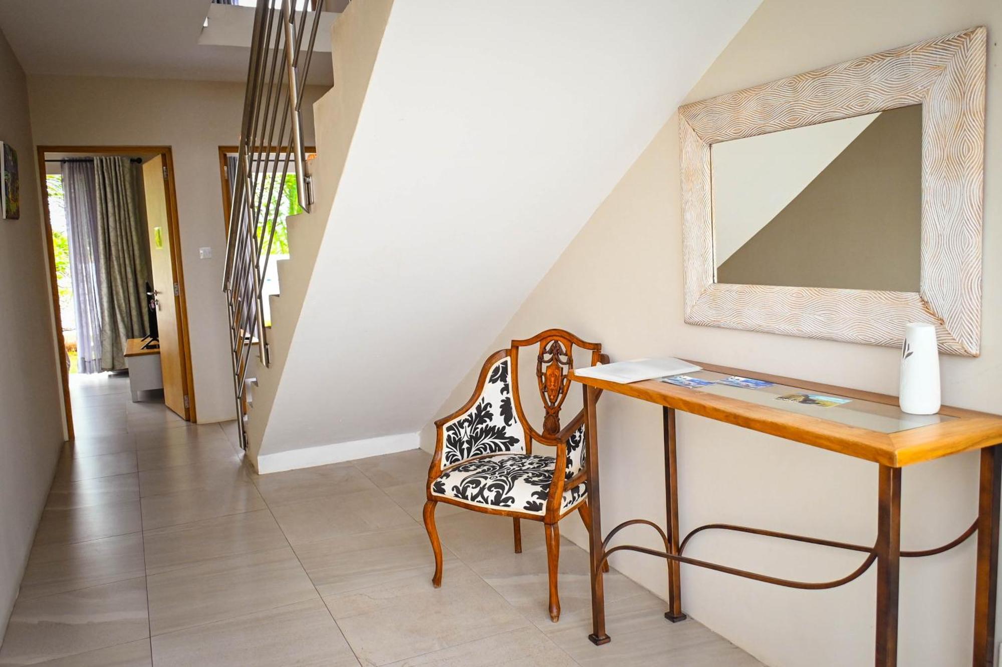 Bois Mapou Self Catering Apartments Unit 101 Riviere Noire Exterior photo